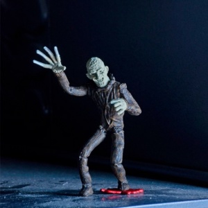 a-nightmare-on-elm-street-part-3-ultimate-freddy-krueger-figure-8