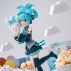 figure-hatsune-miku-x-cinnamoroll-luminasta_1