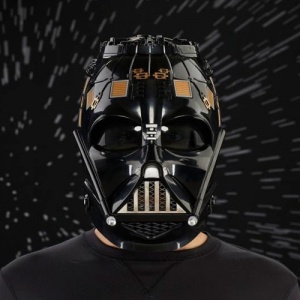 star-wars-the-black-series-darth-vader-1-1-scale-wearable-helmet-electronic-4