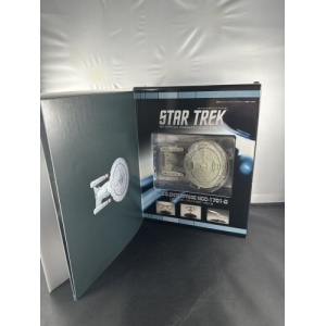 star_trek_starship_collection_no_1_enterprise_ncc-1701-d_deagostini_1